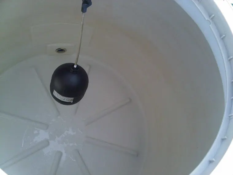 Limpieza profunda de tinacos y cisternas con hidrolavado en Durango